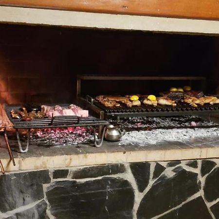 Hotel Caleta Olivia Hueso Per المظهر الخارجي الصورة
