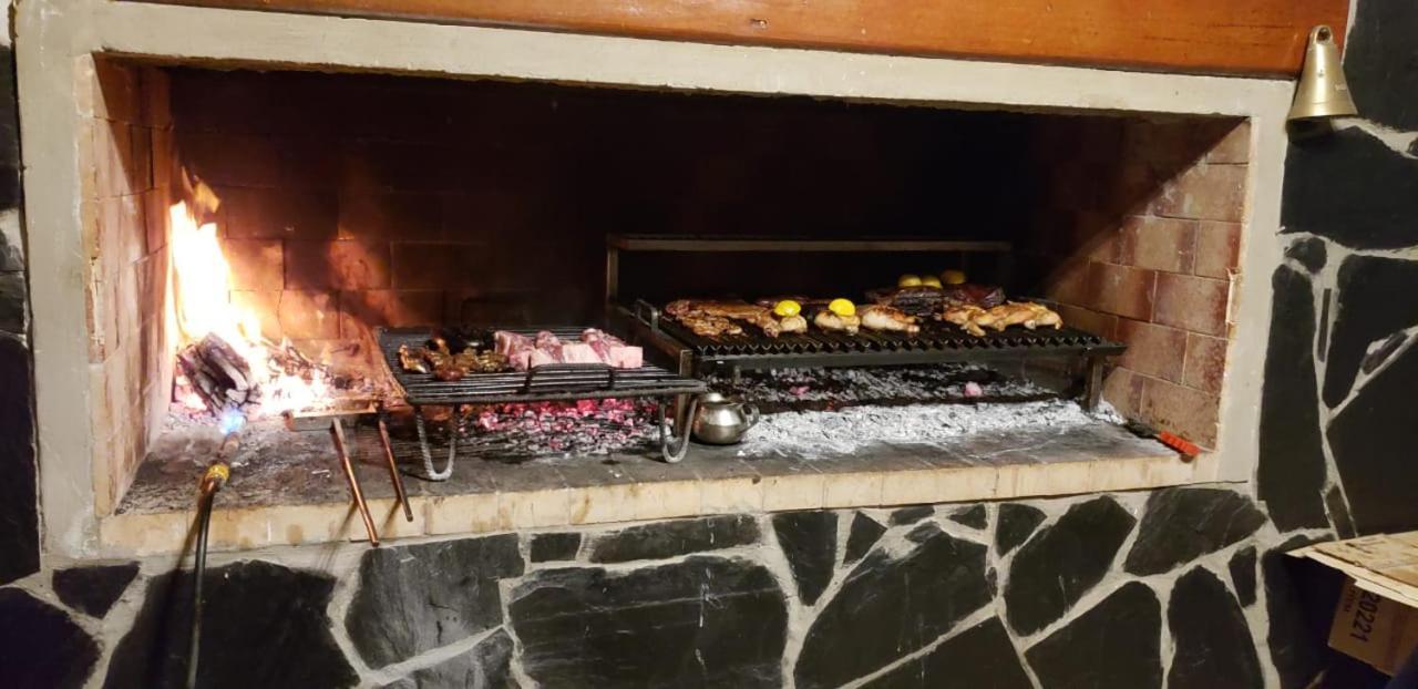 Hotel Caleta Olivia Hueso Per المظهر الخارجي الصورة